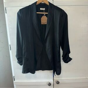 NWT Kori Elegant Black Satin Fitted Blazer w/ Gathered Sleeves with Pockets S: S